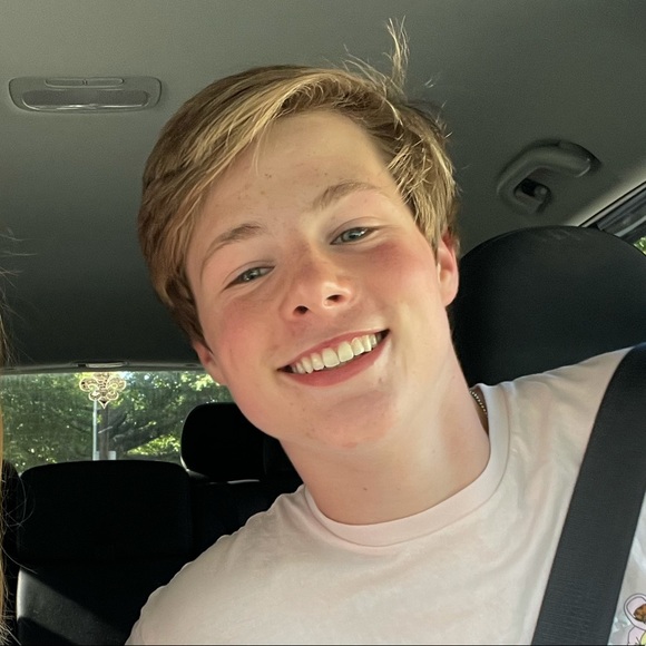 Meet your Posher, Max - Picture 1 of 1